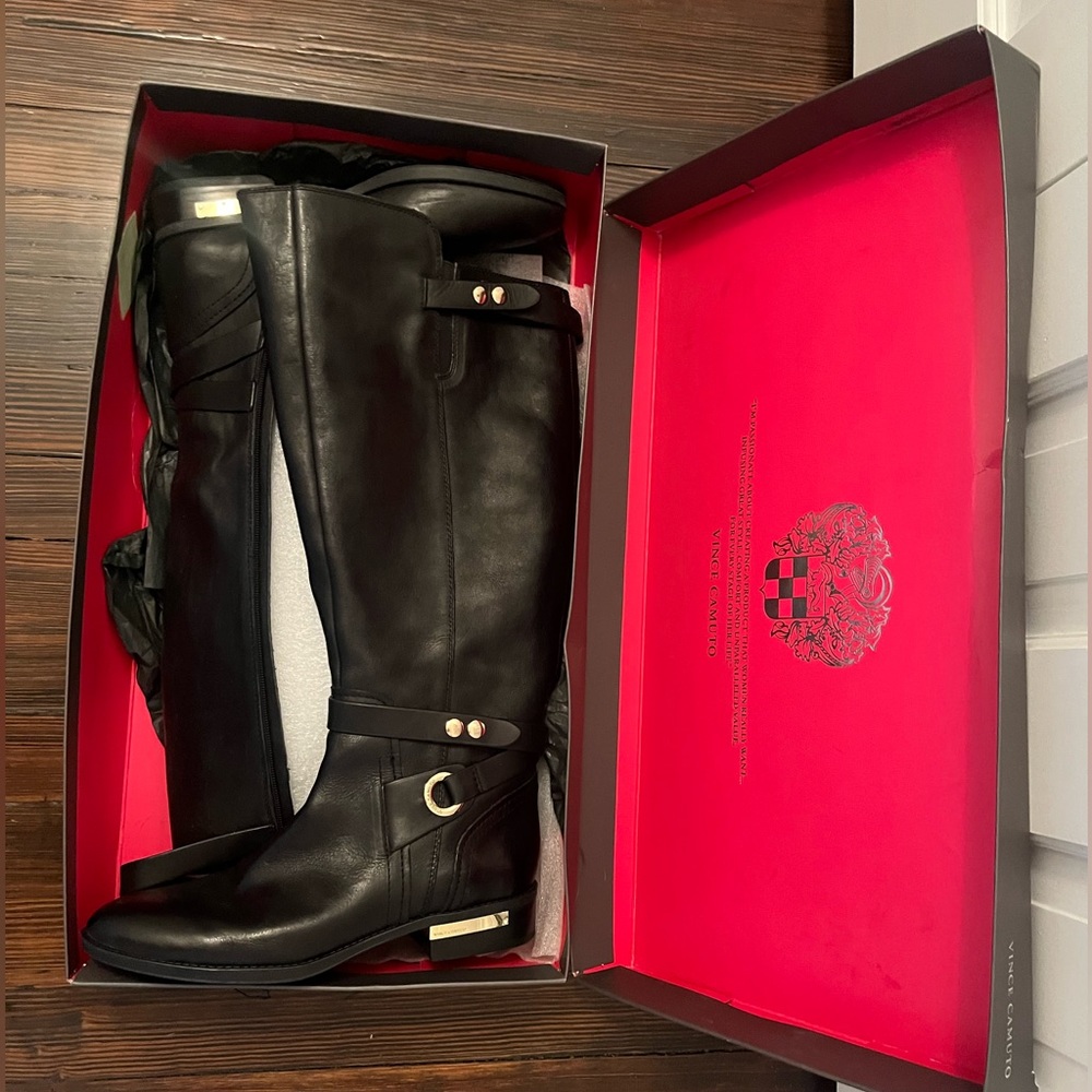 BRAND NEW NEVER WORN VINCE CAMUTO BOOTS! - Picture 2 of 8